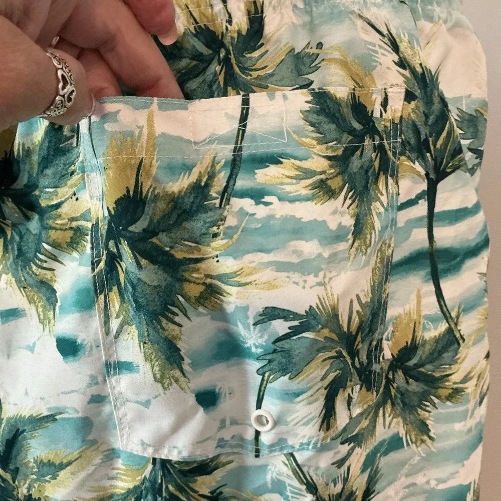 Old‎ Navy Swimming Trunks Shorts Elastic Waist Drawstring 2XL NWT